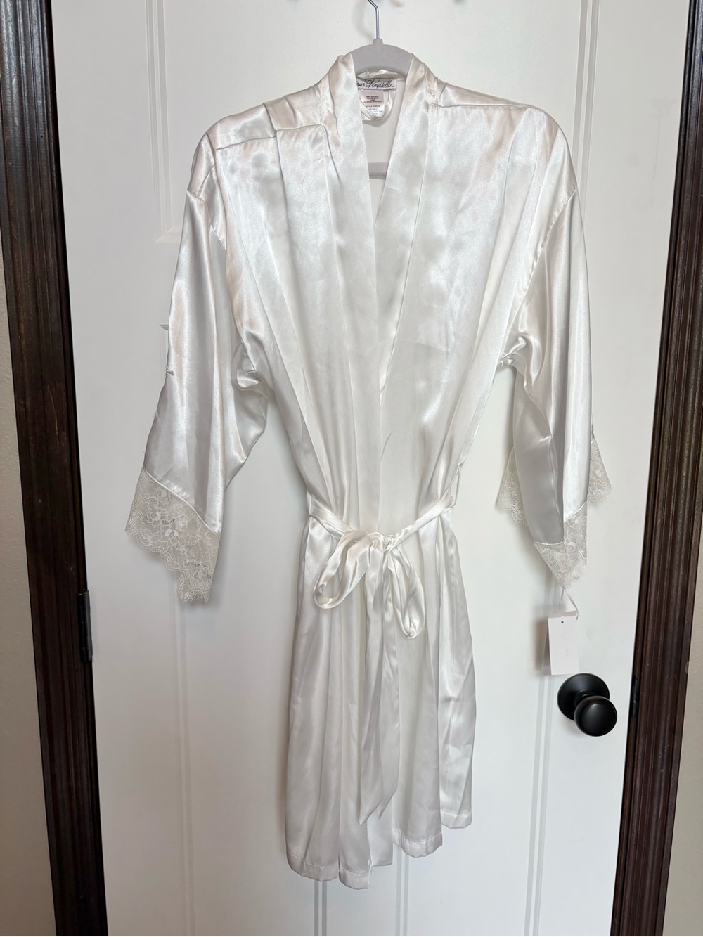 Linea Donatella White Satin Bridal Robe Lace Trim Wide Sleeve sz Small/Medium